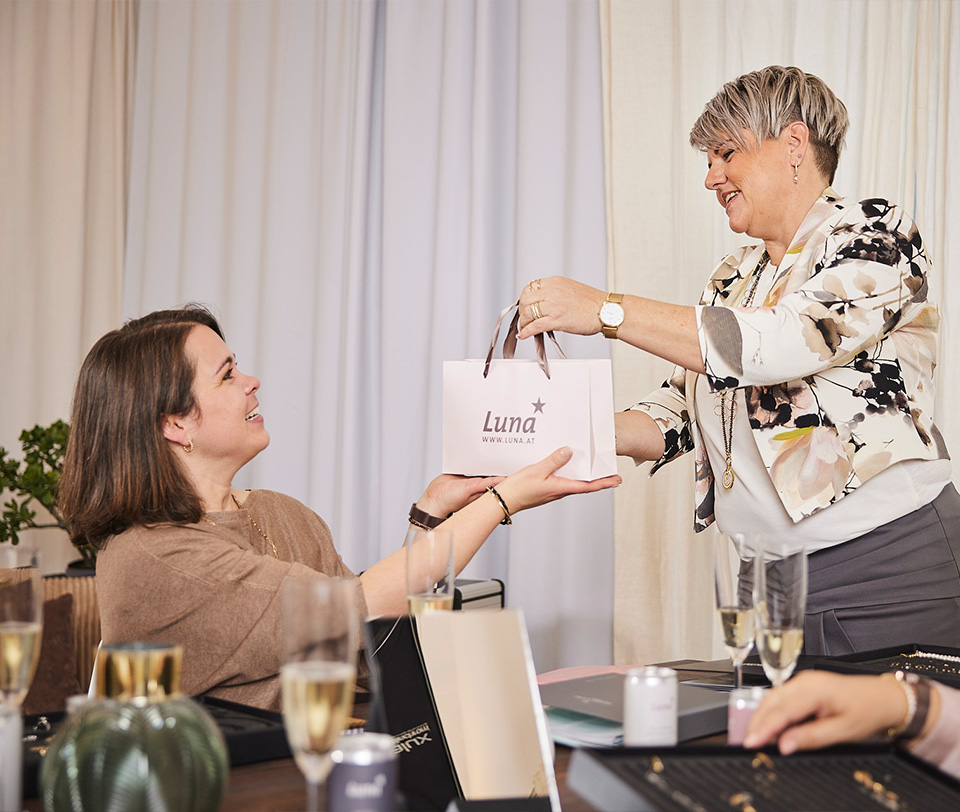 luna pierre lang vorteile gastgeberin - Pierre Lang - Edle Designerschmuckstücke in ausgezeichneter Echtschmuckqualität, 100 % Handarbeit